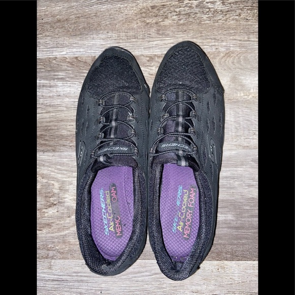 WOMEN'S Skechers size 11 black
Gratis - Strolling (G) - Picture 2 of 7